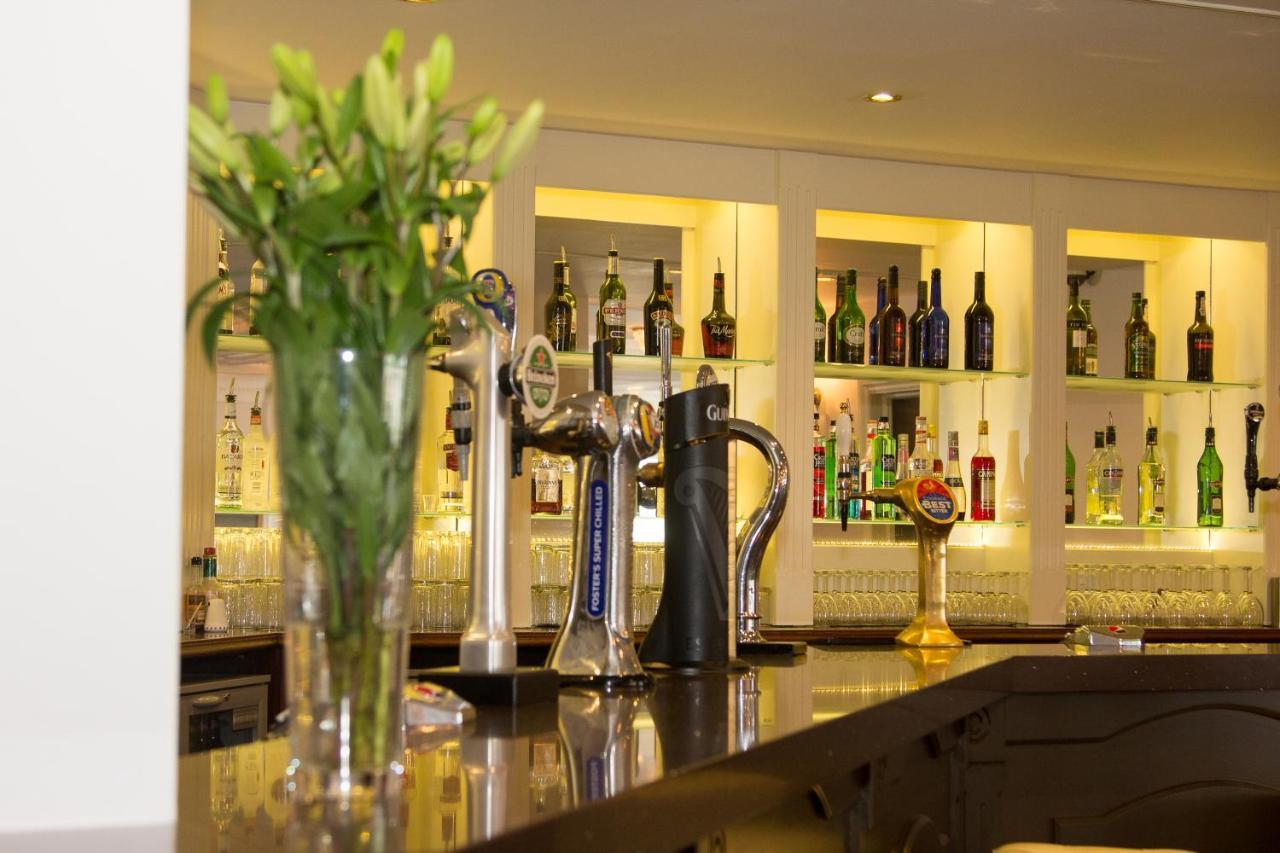 Oyster Fleet Hotel Canvey Island Ngoại thất bức ảnh